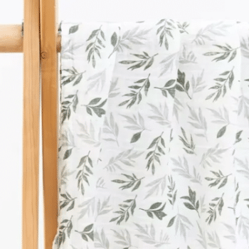 שמיכת במבוק דוגמת עלים